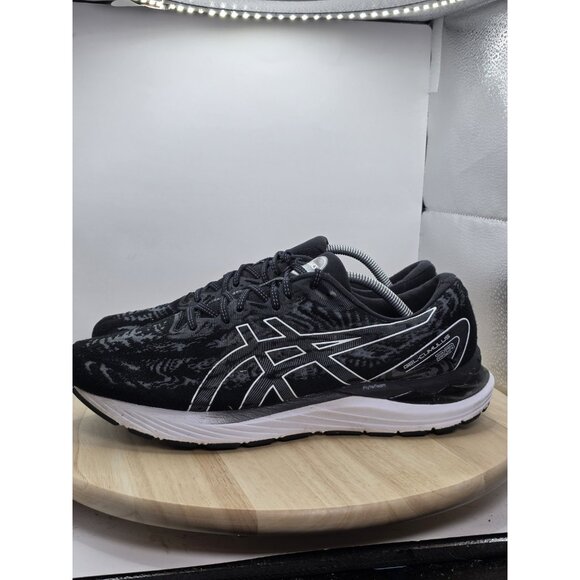 ASICS Gel Cumulus 23 Men's Size 11.5 Black White Running Shoes Sneakers 1011B012 - Picture 1 of 13